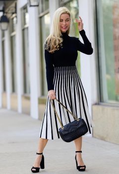 Stripe Print Turtleneck Knit Midi Dress