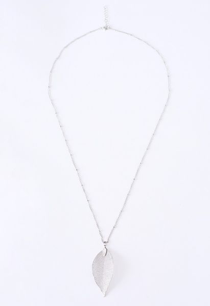 Silver Plated Leaf Pendant Necklace