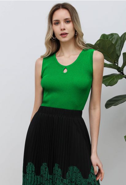 Cutout Detailing Sleeveless Knit Top in Green