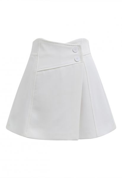 High Waist Buttoned Flap Skorts in White