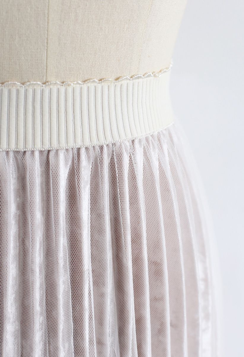 Asymmetric Lacy Hem Mesh Velvet Skirt in White