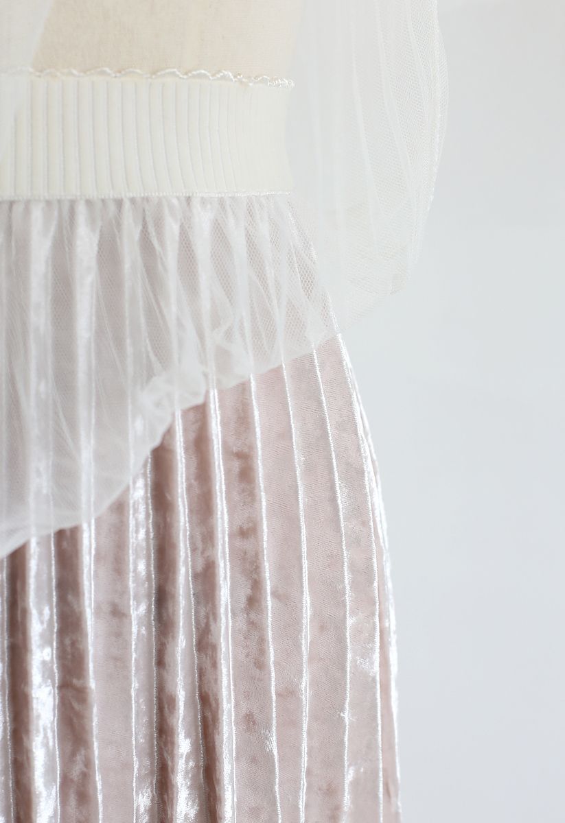 Asymmetric Lacy Hem Mesh Velvet Skirt in White