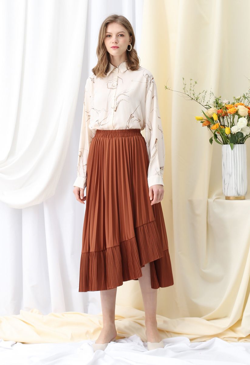 Asymmetric Hem Pleated Midi Skirt in Caramel