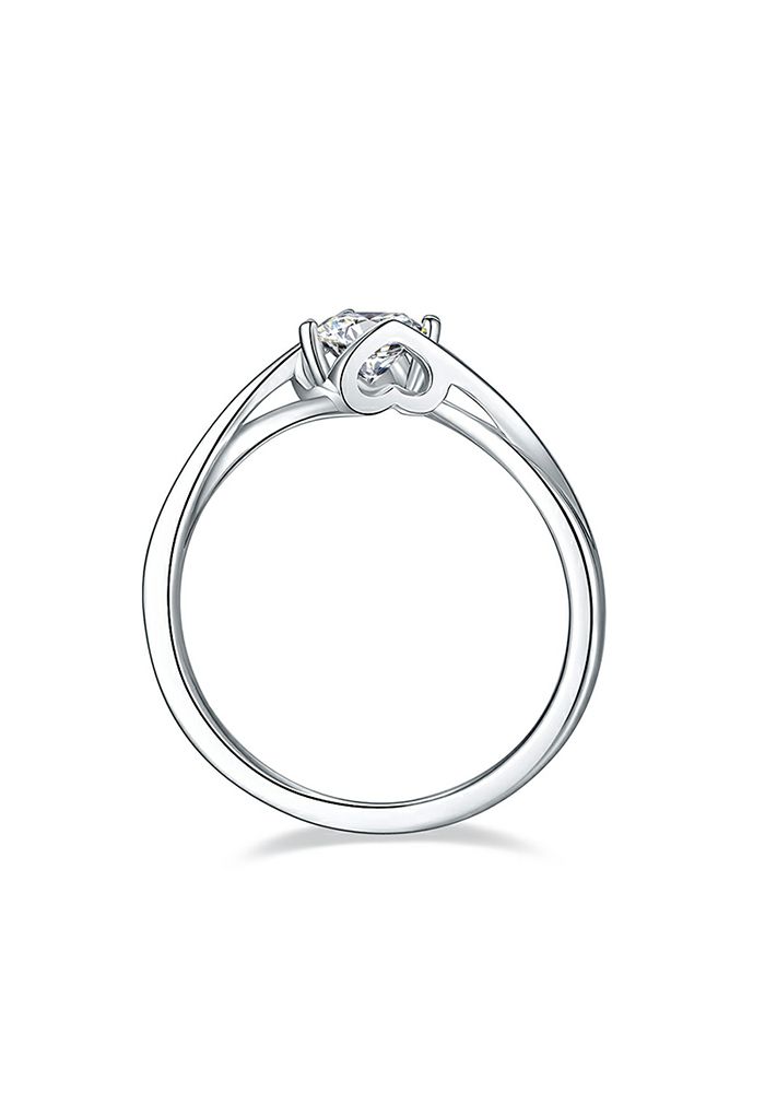 Crisscross Single Moissanite Diamond Ring