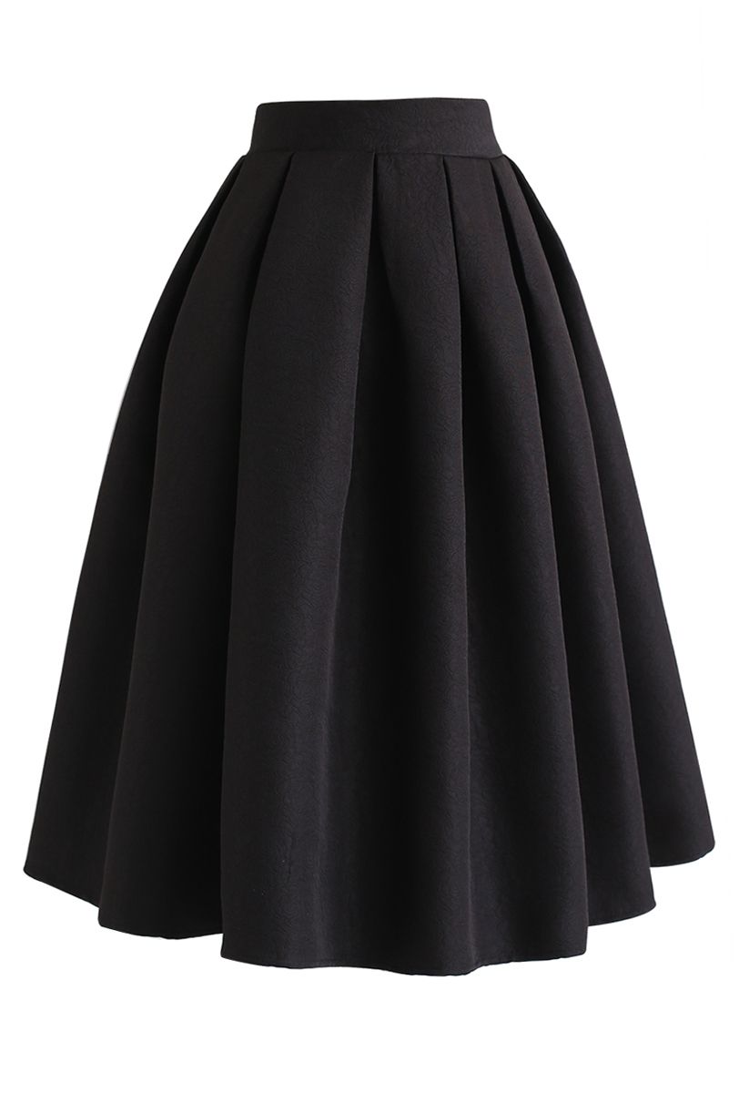 Jacquard Pleated A-Line Midi Skirt in Black