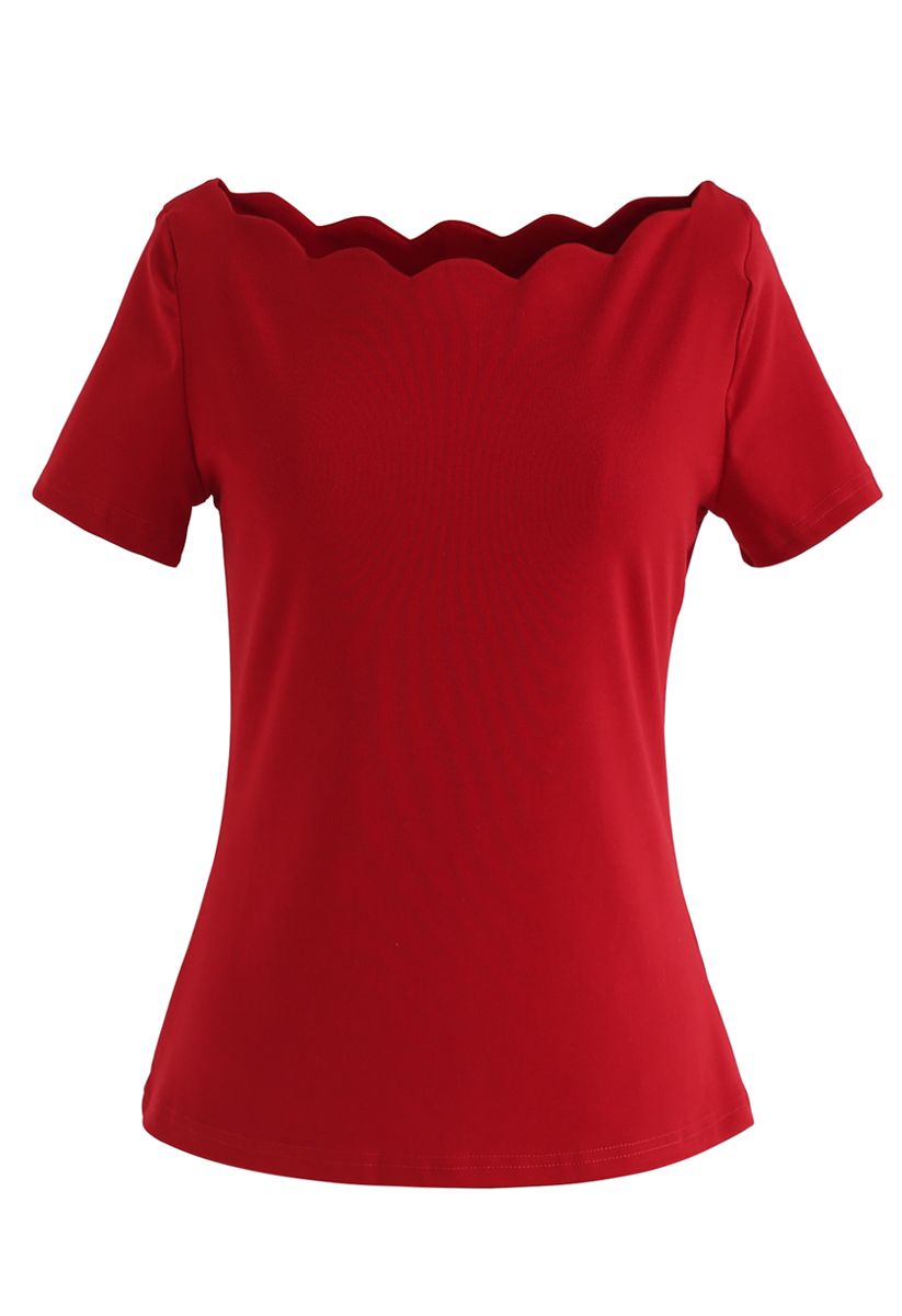 Wavy Boat Neck Short Sleeves Top in Red