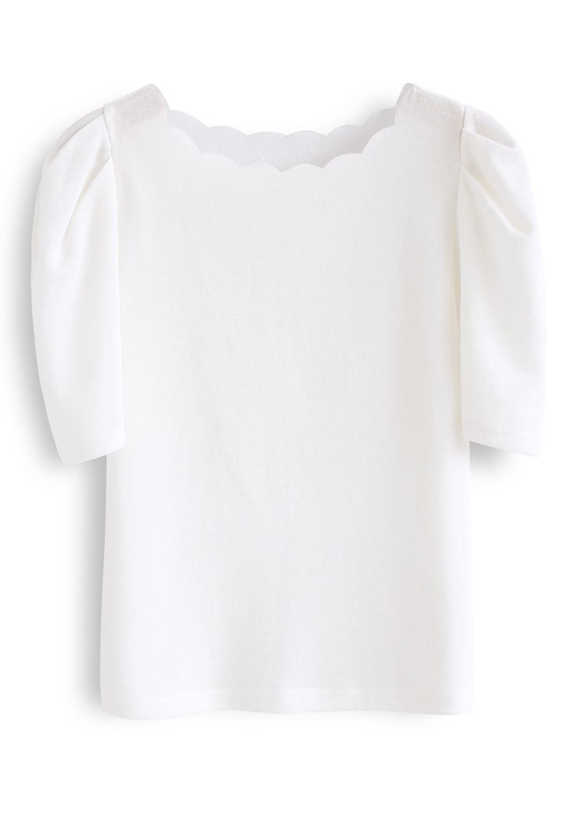 Wavy Neck Bubble Short Sleeves Top in White
