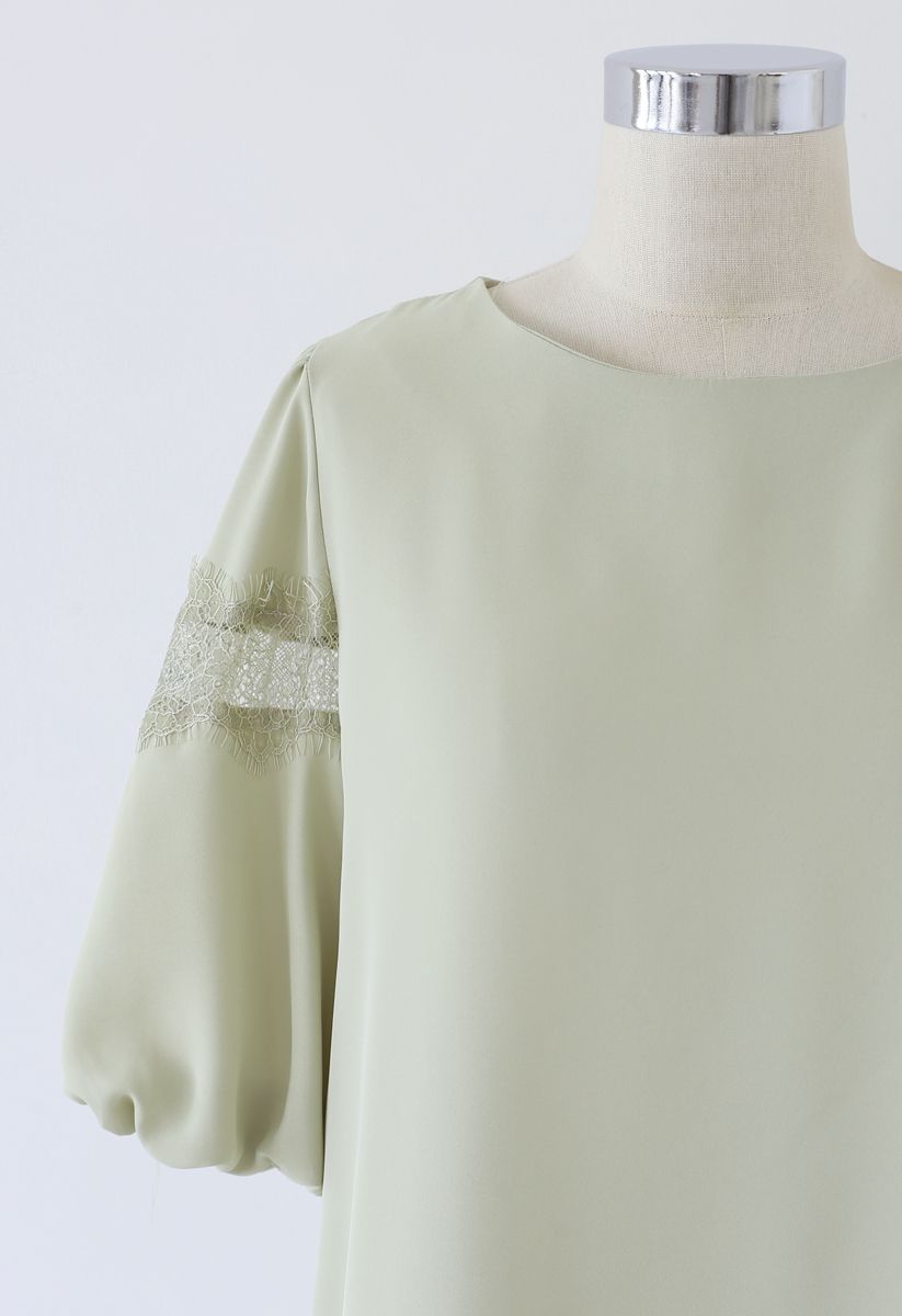 Lace Trim Bubble Sleeves Top in Pea Green