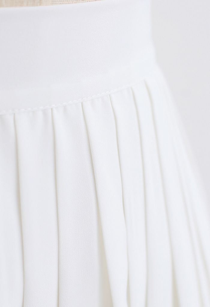 Pleated Skater Skirt in White