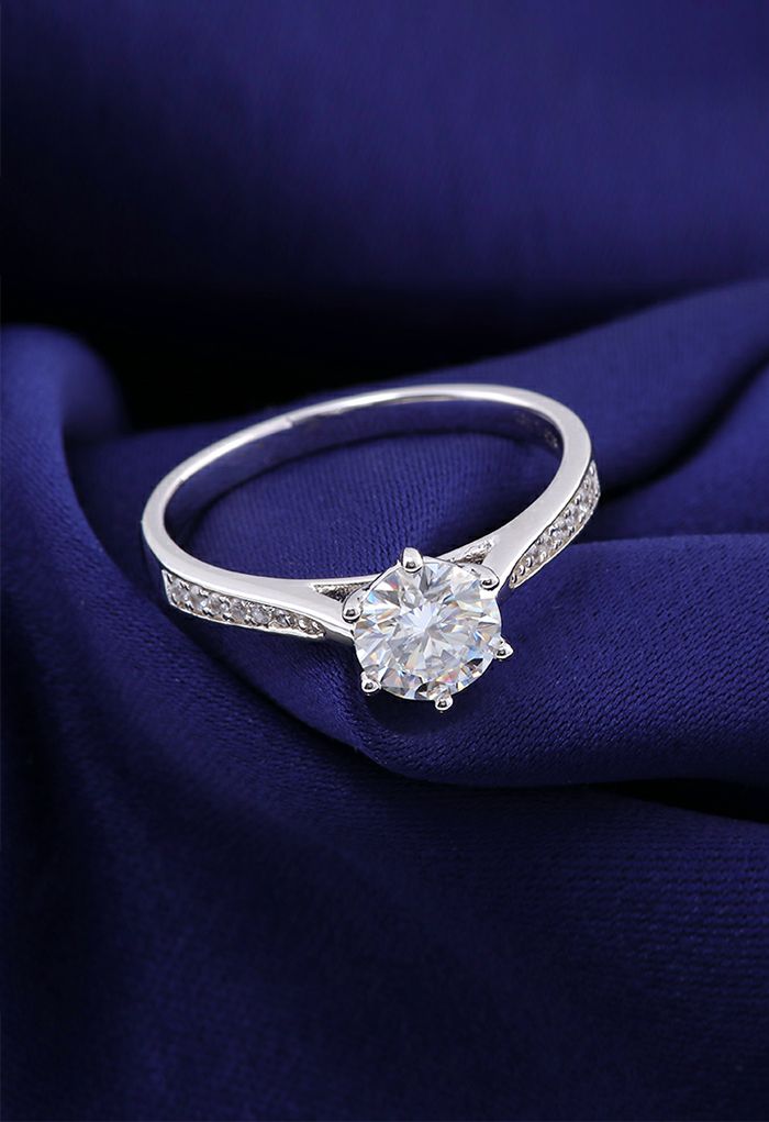 Inserted Moissanite Diamond Ring