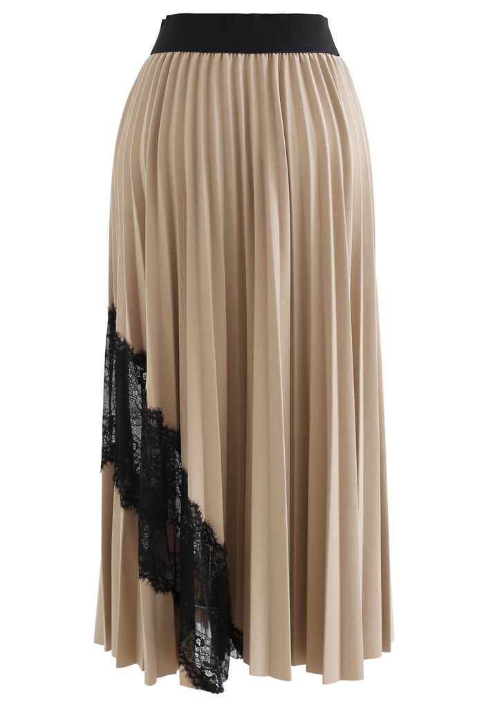 Lace Inserted Pleated Maxi Skirt in Tan