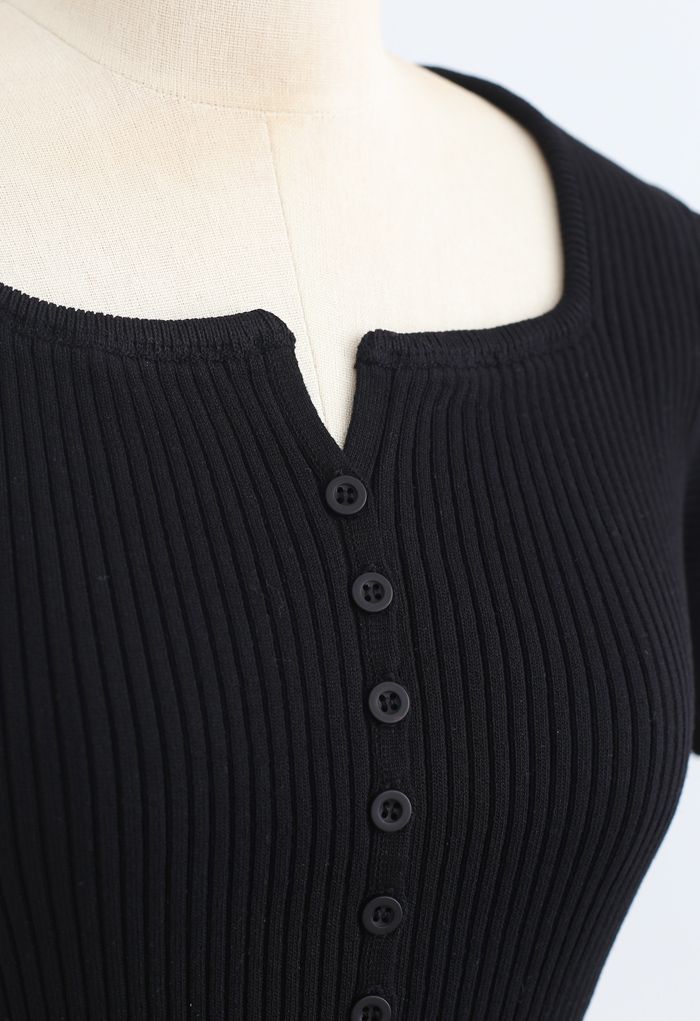 Short Sleeves Button Down Fitted Knit Top in Black