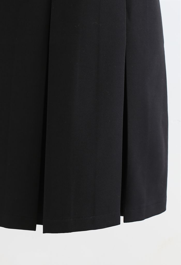 Pleated Hem Split Midi Skirt in Black