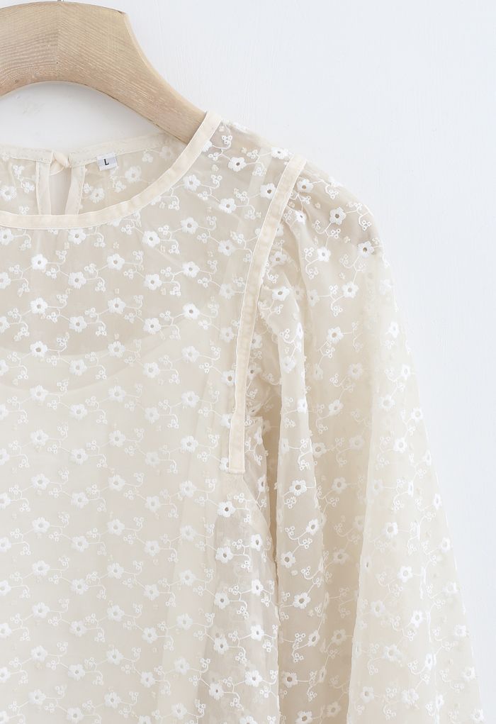 Embroidered Daisy Puff Sleeve Organza Top in Cream