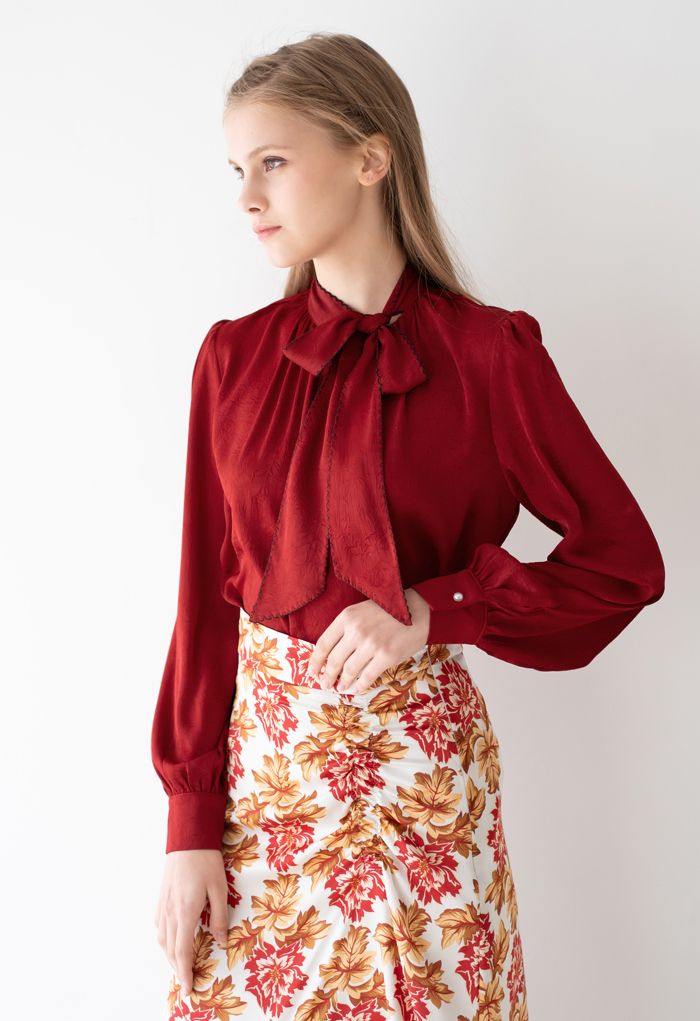 Seamed Edge Bowknot Textured Satin Top in Red
