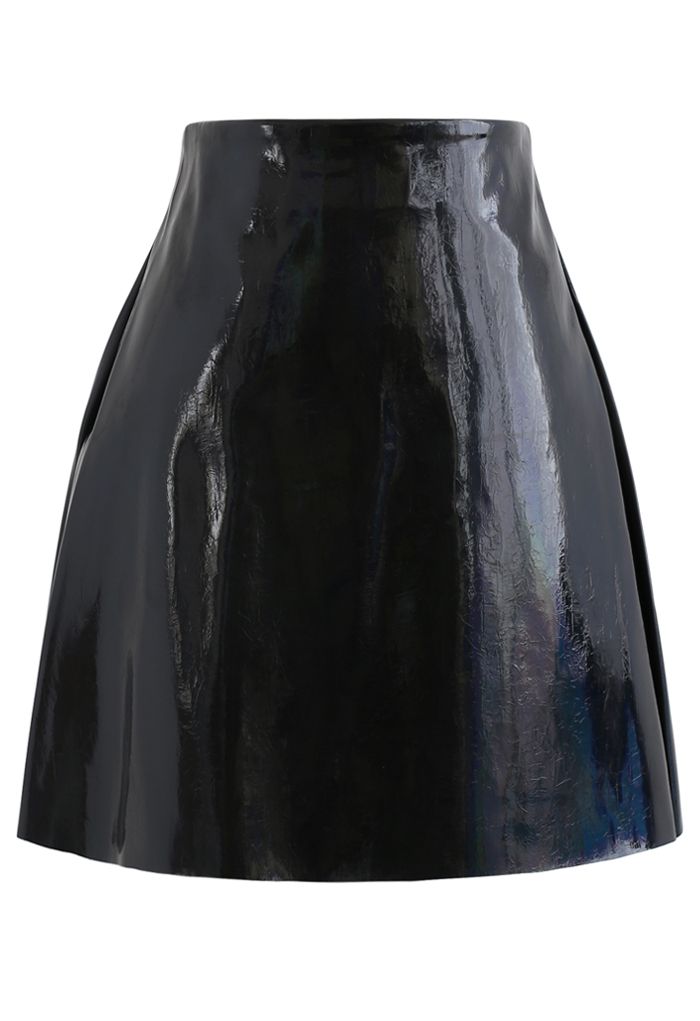 Glossy Faux Leather Bud Skirt in Black