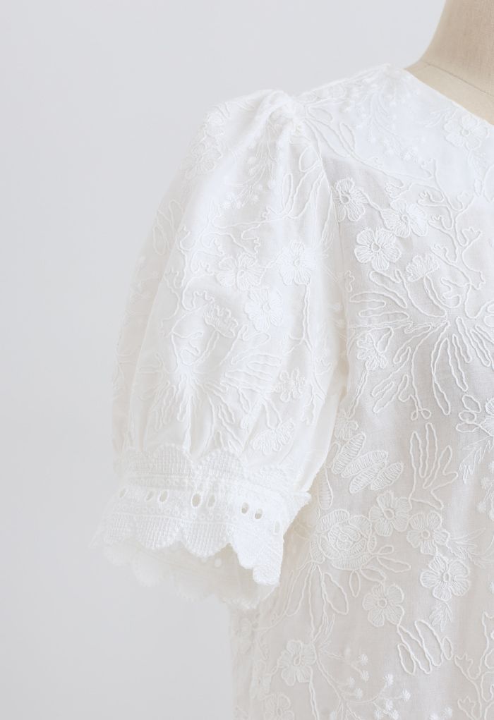 Delicate Floral Embroidered Short-Sleeve Top in White