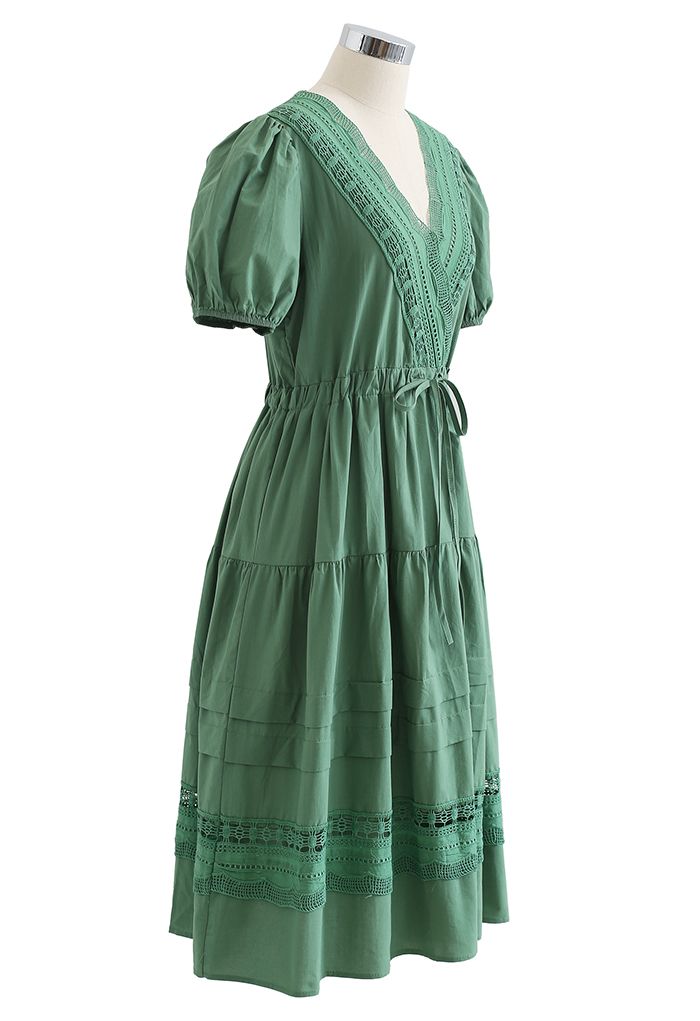 Lace Inserted Bubble Sleeves Wrapped Midi Dress in Green