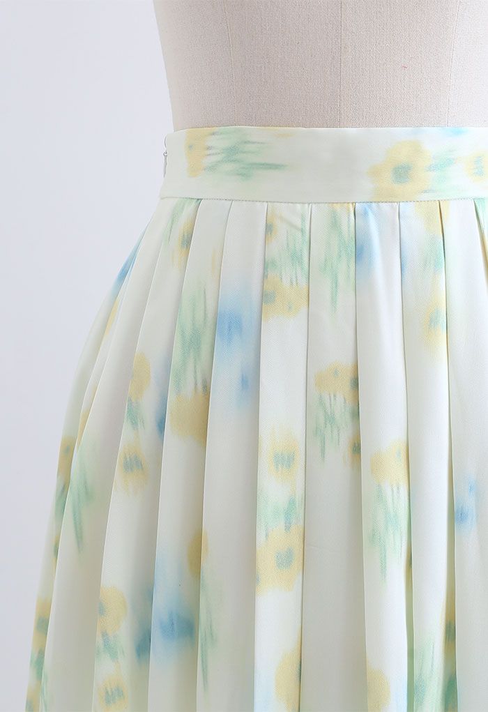 Floral Print Pleated Midi Skirt in Yellow