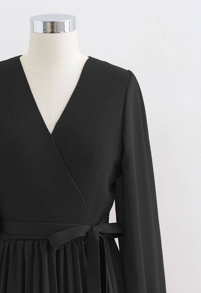 Knit Spliced Self-Tie Pleated Wrap Midi Dress in Black