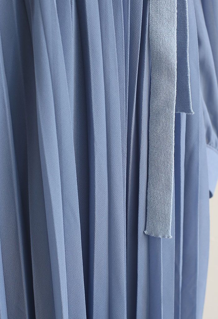 Knit Spliced Self-Tie Pleated Wrap Midi Dress in Blue