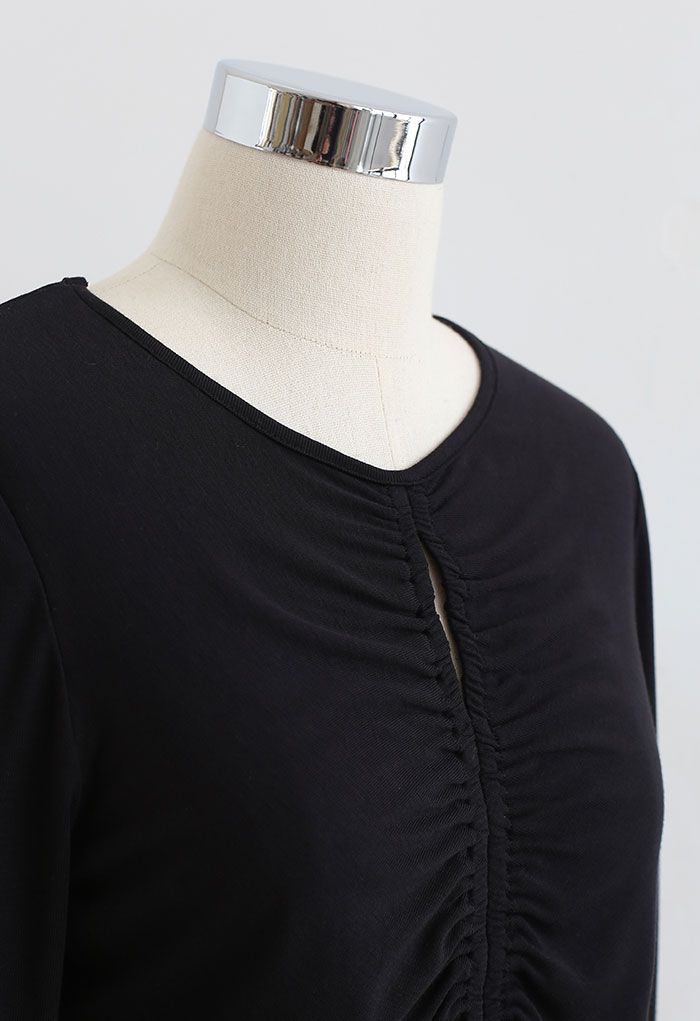 Cutout Detail Elastic Ruched Crop Top in Black
