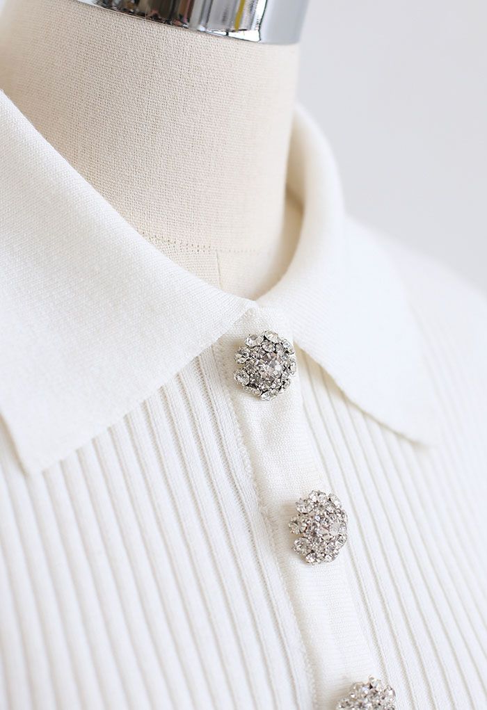 Brooch Button Collared Fitted Knit Top in White
