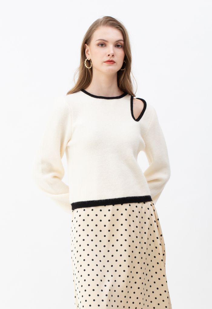 Contrast Color Cut Out Shoulder Knit Sweater in Ivory