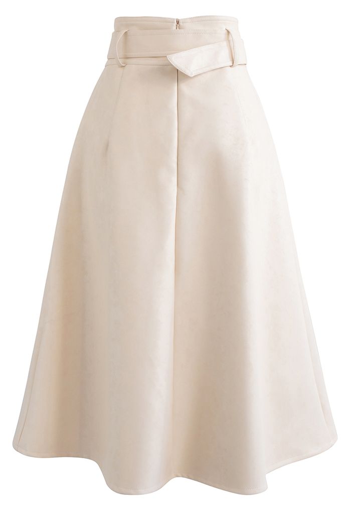 Textured Faux Leather Belted Pleated Skirt in Cream