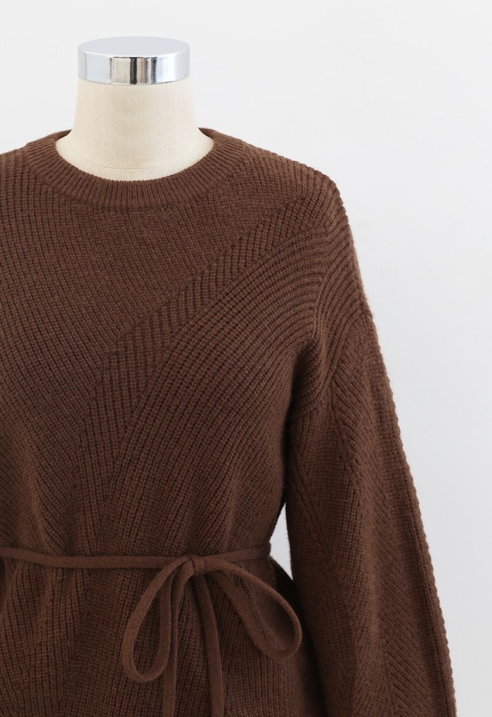 Cozy Ribbed Knit Sweater with String in Brown