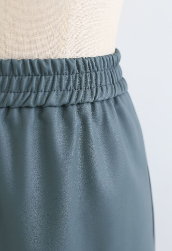 Sleek Soft Faux Leather Pencil Midi Skirt in Green