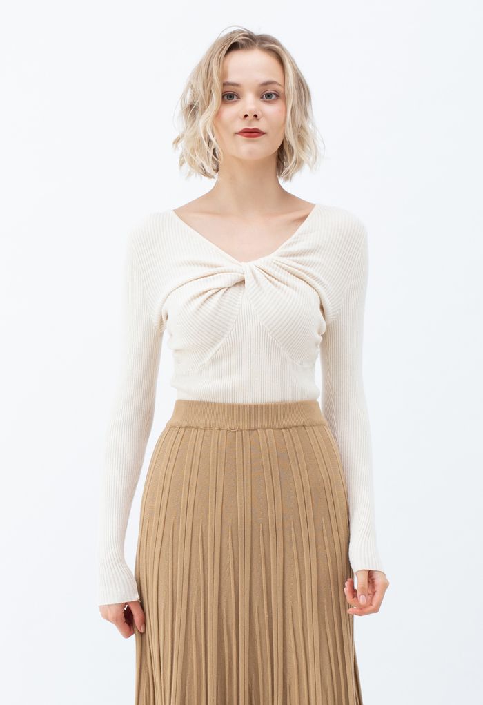 Knotted Front Fitted Knit Top in Ivory