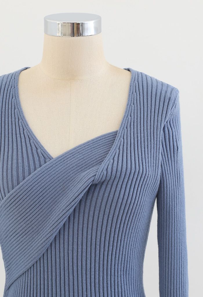V-Neck Fitted Knit Top in Blue