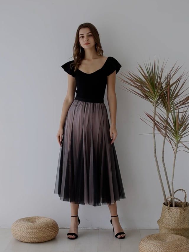 Mixture Color Panelled Tulle Maxi Skirt in Black