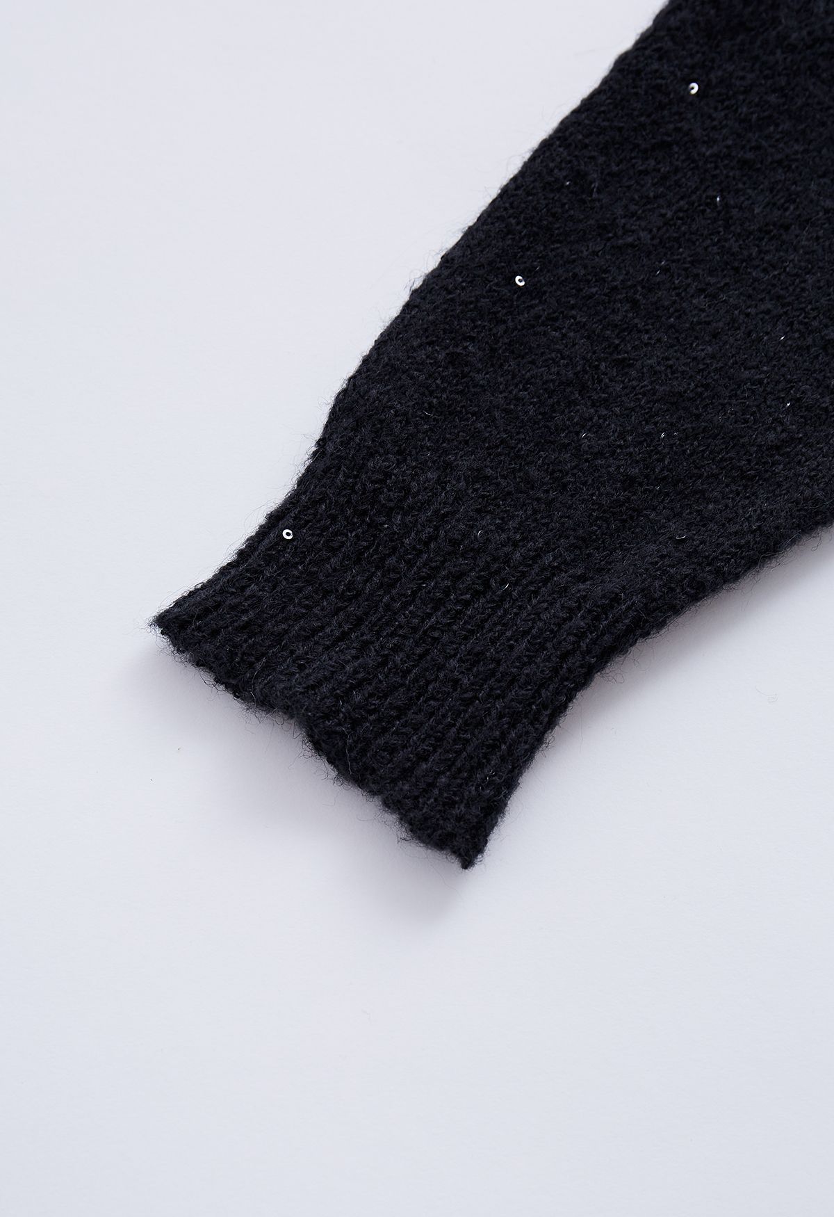 Lightweight Sequins Round Neck Knit Sweater in Black