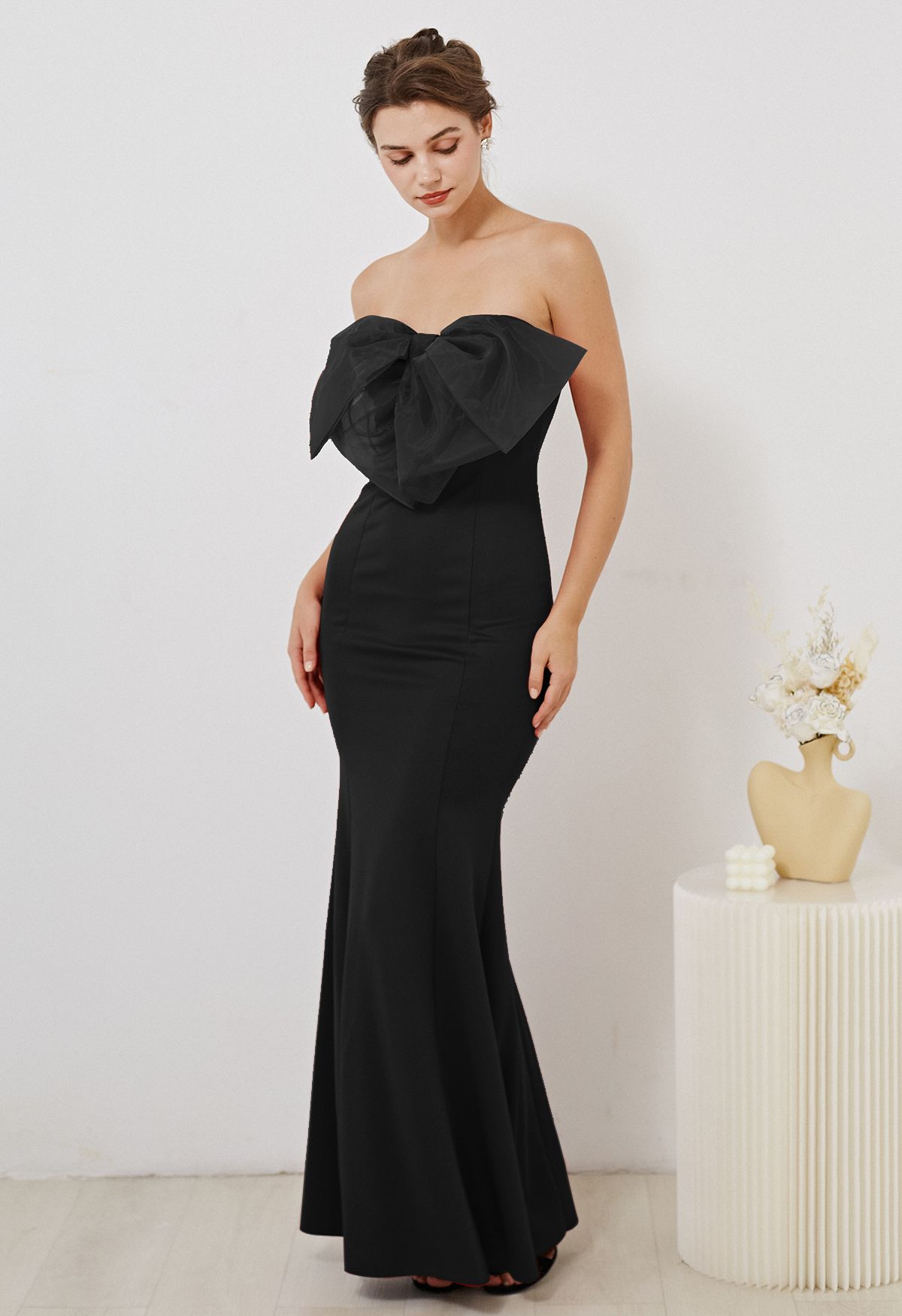Bowknot Strapless Mermaid Gown in Black