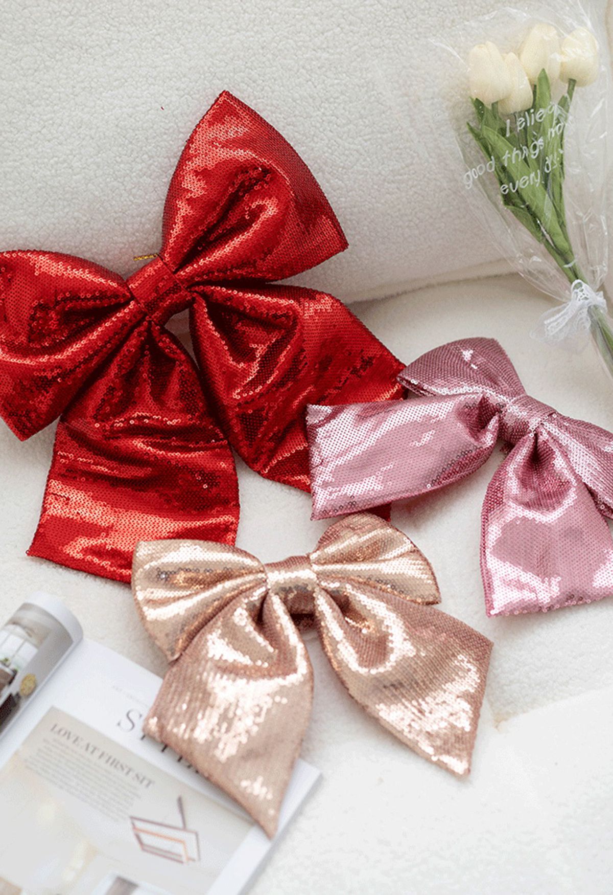 Full Sequins Bowknot Christmas Ornament in Champagne