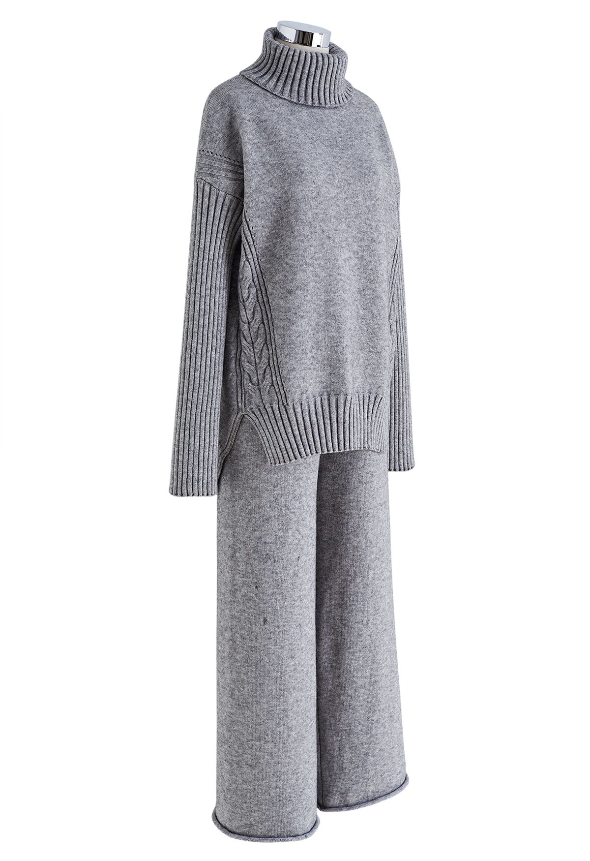 Turtleneck Hi-Lo Sweater and Knit Pants Set in Grey