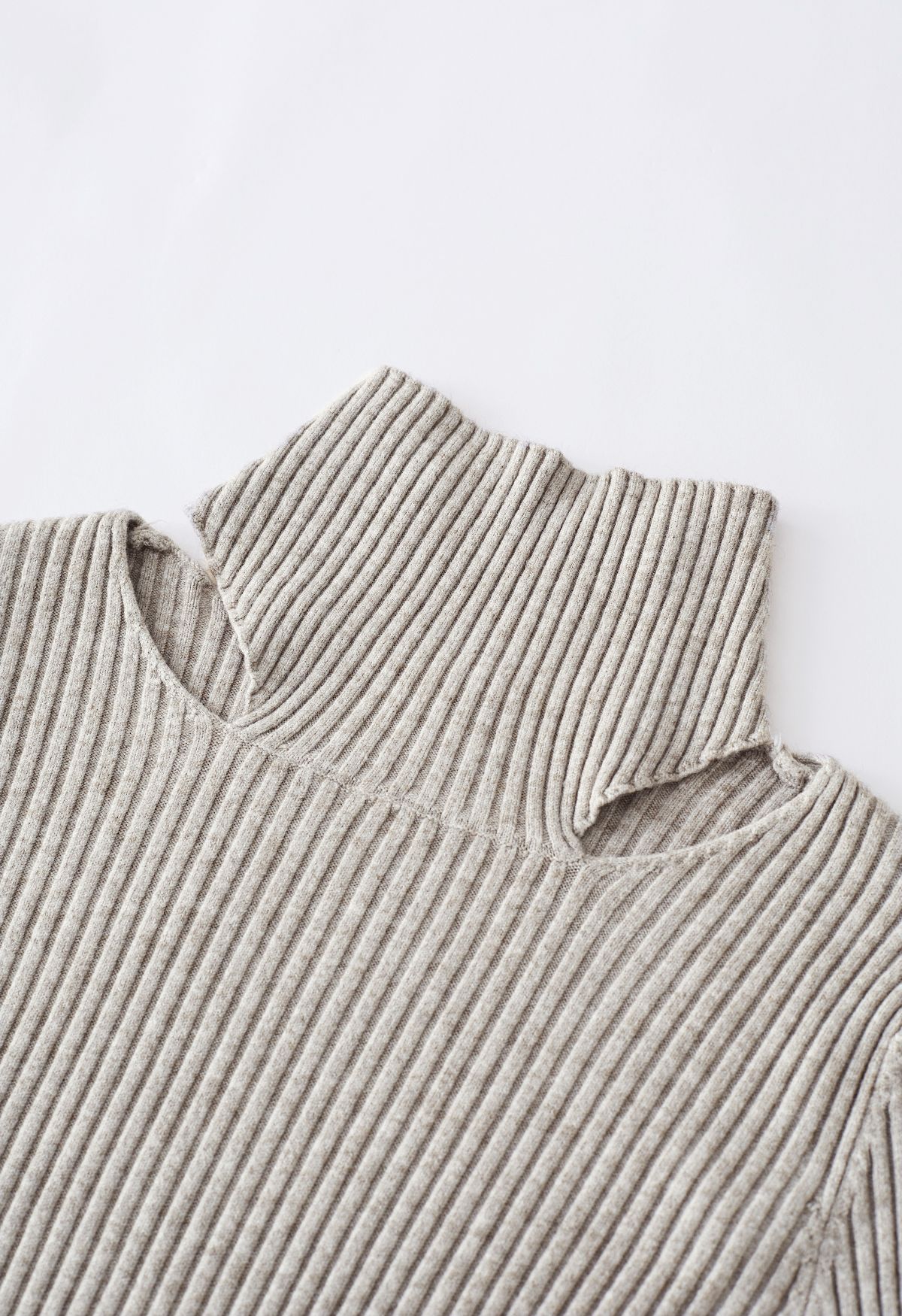 Cutout High Neck Rib Knit Top in Linen