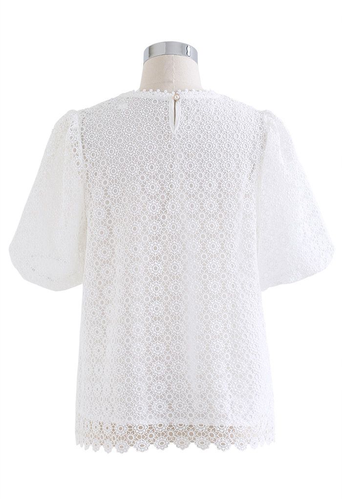Daisy Crochet Short-Sleeve Crop Top in White