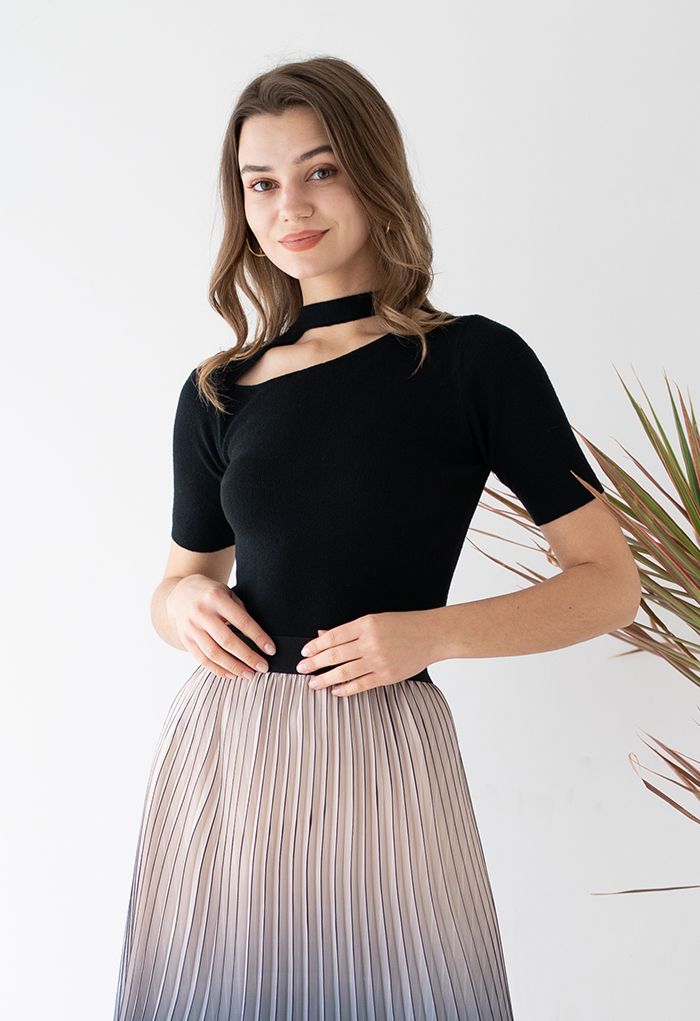 Cutout Halter Neck Short-Sleeve Knit Top in Black