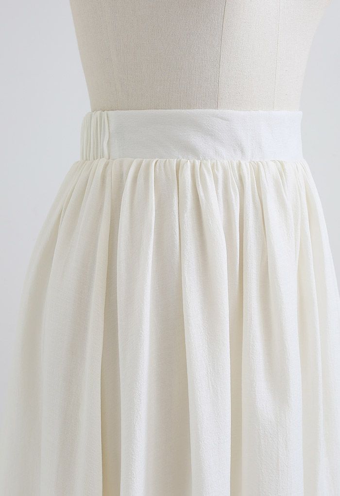 Simplicity Solid Color Textured Skirt in Cream
