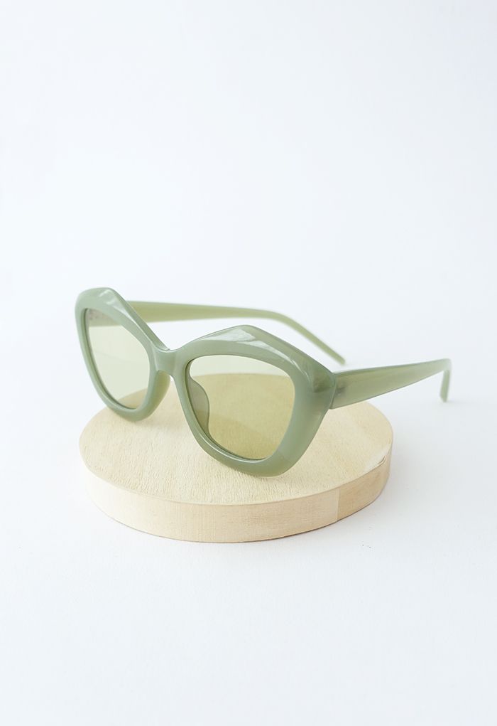 Retro Polygon Cat-Eye Sunglasses