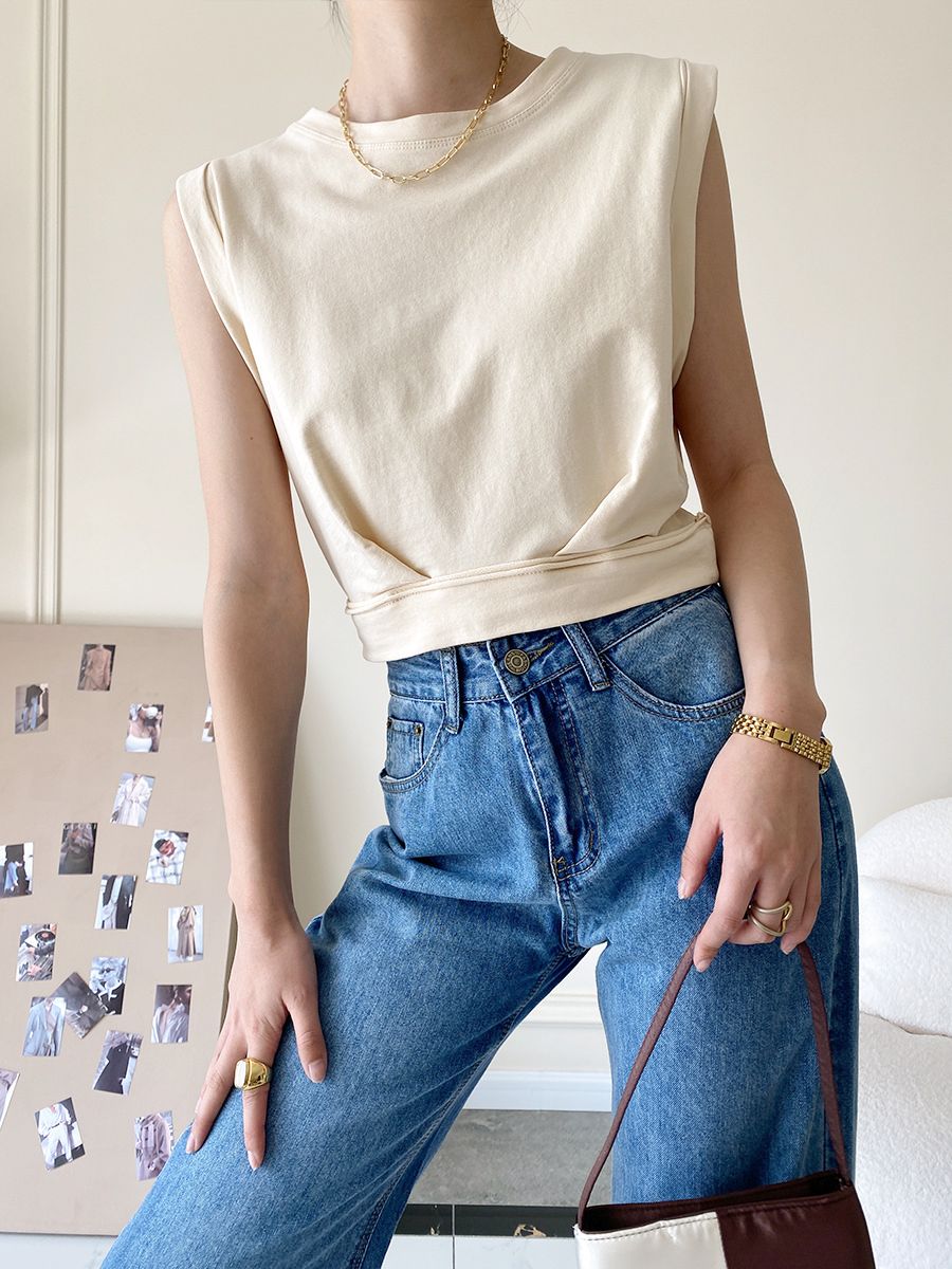 Rolled Cuffs Crop Cotton Top in Cream