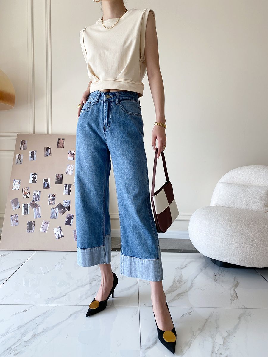 Rolled Cuffs Crop Cotton Top in Cream