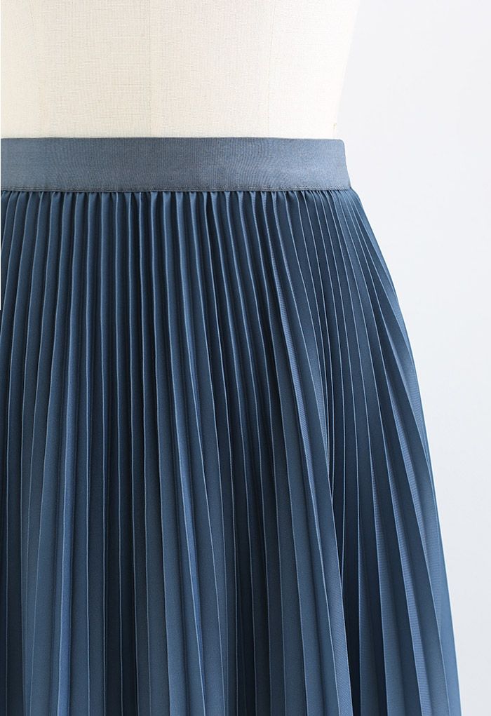Blue Gradient Pleated Midi Skirt