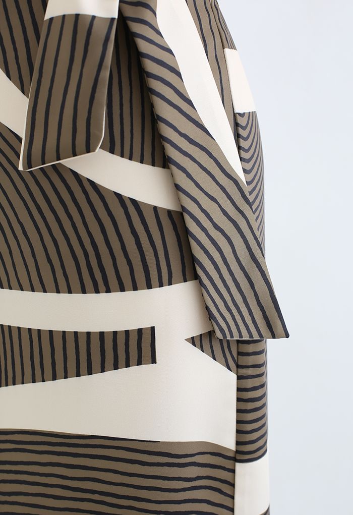 Tie-Waist Abstract Stripe Print Maxi Skirt