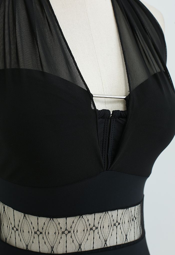 Translucent Waist Mesh Spliced Swimsuit in Black