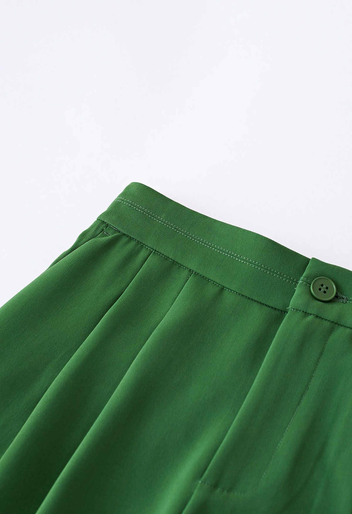 Simple Pleat Straight-Leg Pants in Green