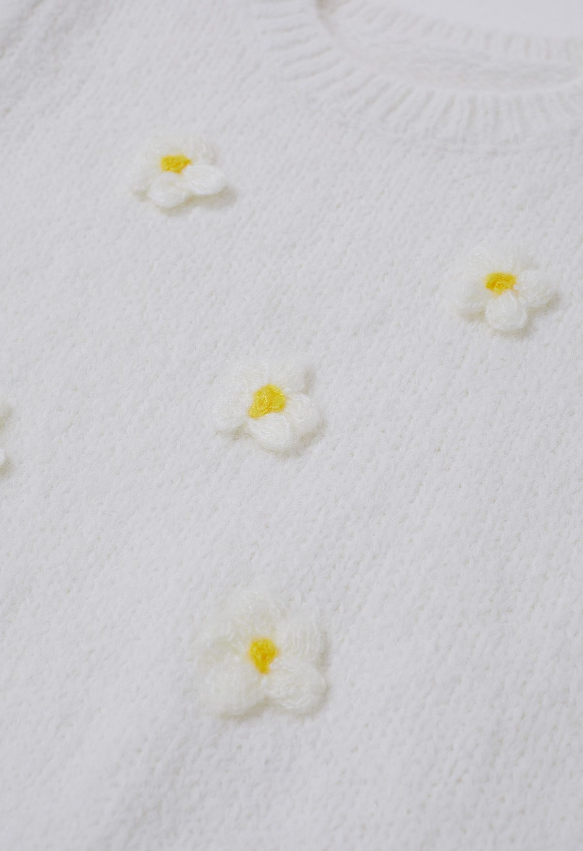 Crochet Flower Bubble Short-Sleeve Sweater in White